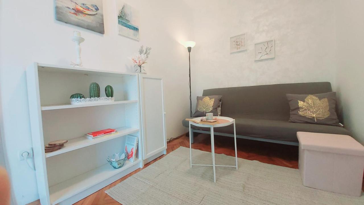 Apartments Lidija Umag Bagian luar foto
