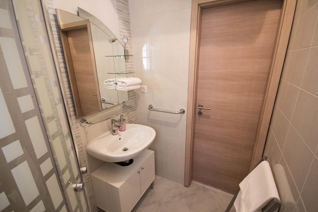 Apartments Lidija Umag Bagian luar foto